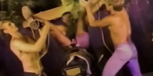 Retró meleg fiúk kemény csoportos kalandja