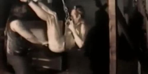 Retro bilincsben fisting