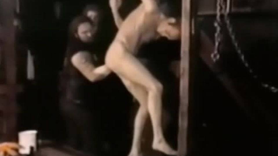 Retro motorosok durva kalandja